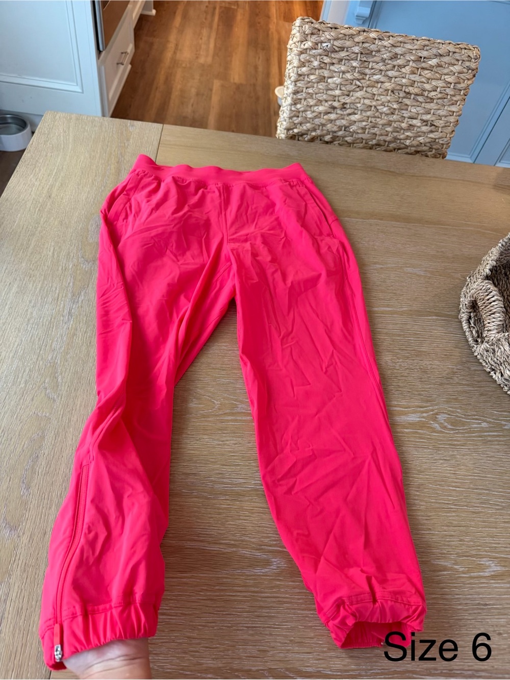 Pink lulu joggers